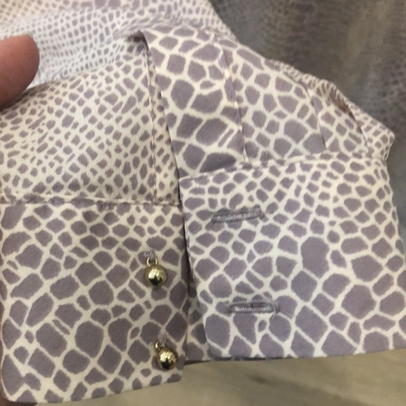 Brand New Light Purple and Cream Blouse - Picture 4 of 6